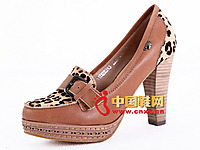 �����������¿�ŮЬ ʱ�б��Ƹ߸�Ь