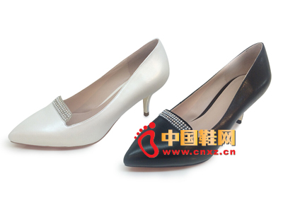 �����������¿�ŮЬ����