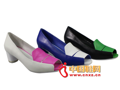 �ָ����¿�ŮЬ����