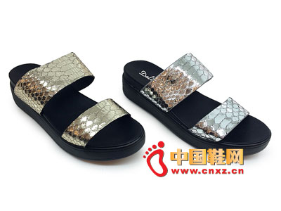 �����������¿�ŮЬ����