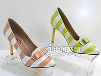 ����2015�����¿�ŮЬ����