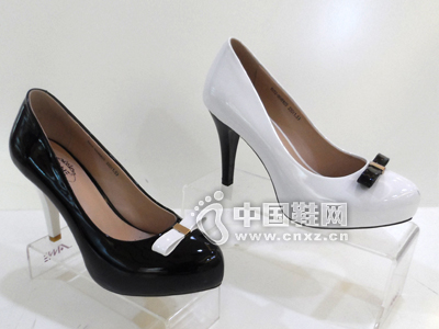 ����2015�����¿�ŮЬ����