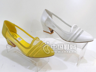 ����2015�����¿�ŮЬ����