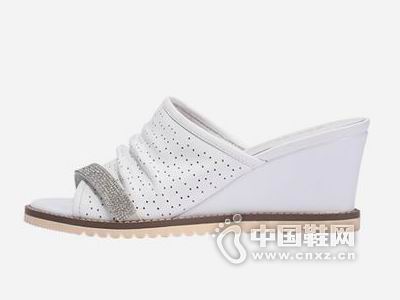 �ŵ�ʱ��ŮЬ