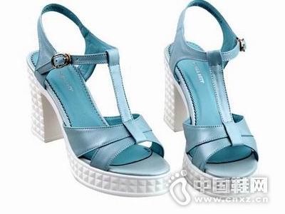 ��ٱ���ʱ��ŮЬ