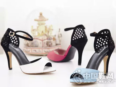 ����ū2015�¿�ŮЬ