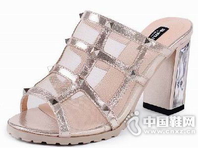 ������2015�¿�ŮЬ