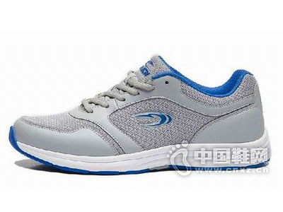 ����2015�¿��˶�Ь