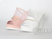 ����ɯ2015�¿�ʱװЬ