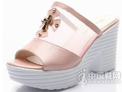 ӡ����2015�¿���Ь