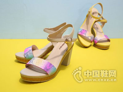 ����ū2015�¿�ŮЬ