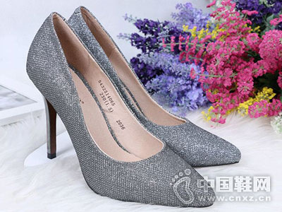 ����ū2015�¿�ŮЬ