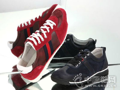 ��ʨ��2015�¿�����Ь