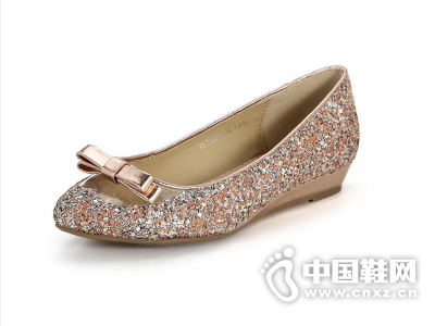 ��ܽ��2015�����¿�ǳ�ڵ�Ь