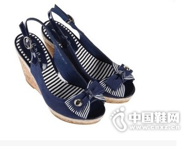 ��ޱ� ���۲���ϵ�� �����������¸�Ů��Ь