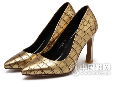 2015�¿�ʥ������ɽɽ���ñ��������U56ŷ�ް�ŮЬר����Ʒ��Ь