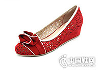 ������ 2015�¿���Ƥ����Ů��Ь