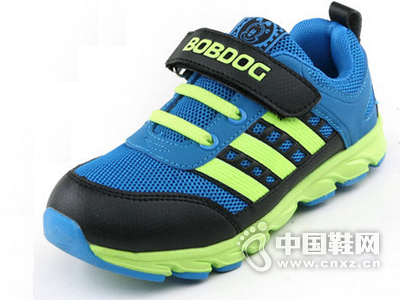 �Ͳ���ͯЬ��ͯЬ��Ь2015�¿�����ж�ͯ�˶�Ь