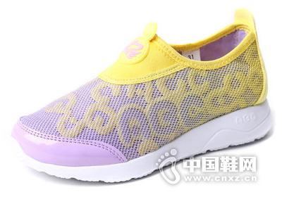 ABCͯЬŮͯЬ2015�¿���Сͯһ�ŵ�͸����Ьѧ����ͯ�˶�Ь