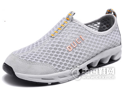 ����������ʿ����Ӫ��Ь͸��������Ьһ�ŵ���ϪЬ���������˶�Ь