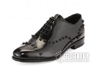 ����2015������ū��í��ʱ����װƤЬ