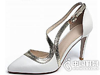 �ݲ�ʫ2015�¿�ŮЬ��Ʒ