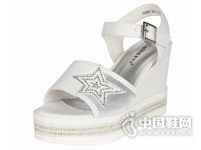 ��ٳ��ŮЬ2015�¿��Ʒ