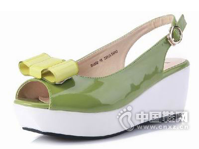 �������ŮЬ2015�¿��Ʒ