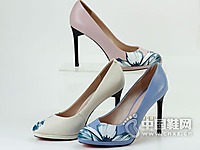 ������2015�¿�ŮʱװЬ��Ʒ