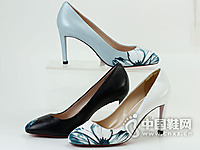 ������2015�¿�ŮʱװЬ��Ʒ