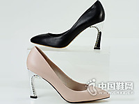 ������2015�¿�ŮʱװЬ��Ʒ