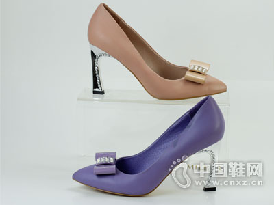 ������2015�¿�ŮʱװЬ��Ʒ