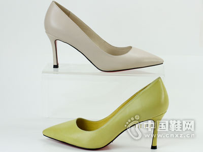 ������2015�¿�ŮʱװЬ��Ʒ