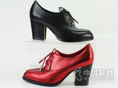 ������2015�¿�ŮʱװЬ��Ʒ