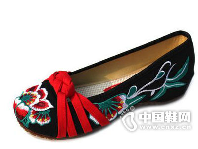 ����Դ�ϱ�����Ь2015�¿��Ʒ