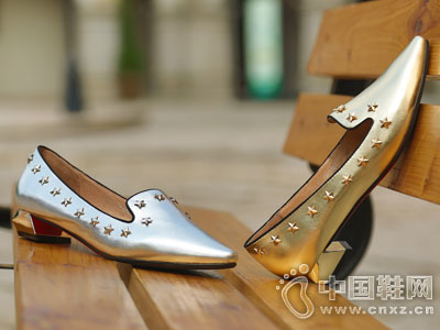 �ָ�2015�¿�ŮЬ��Ʒ