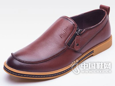 Ƥ��ʨ����Ь2015�¿��Ʒ