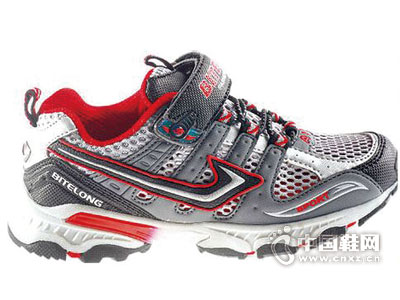 ������ͯ�˶�Ь2015�¿��Ʒ