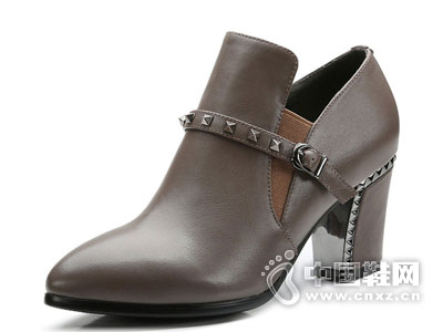 ������ɯŮЬ�¿��Ʒ