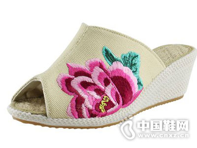 ���ɸ�ŮЬ�¿��Ʒ