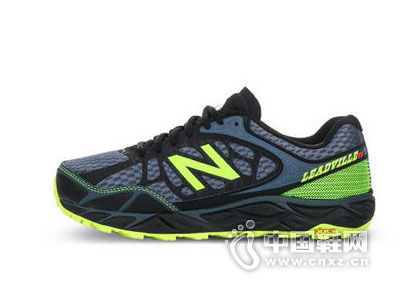 �°����˶�Ь2016�¿��Ʒ