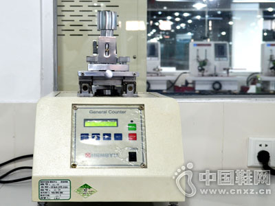 �зı������֤�豸