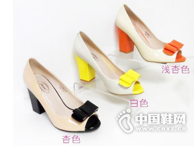 ����2015�����¿�ŮЬ����