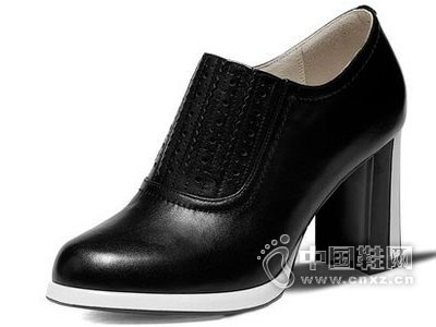 �ݲ�ʫ2016�¿�ŮЬ��Ʒ