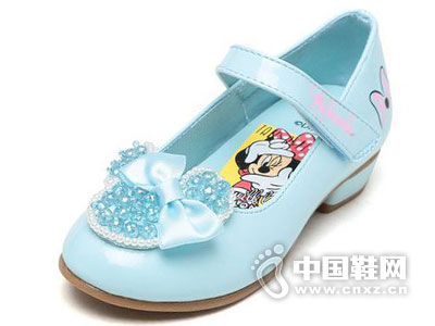 ��˹��ͯЬ�¿��Ʒ