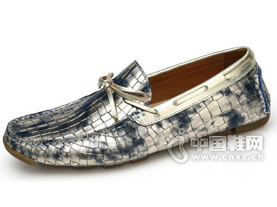 ŷ�ױ�����Ь2016�¿��Ʒ