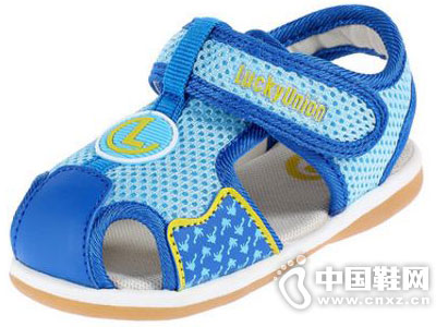 �ֿ�����ͯЬ2016�¿��Ʒ