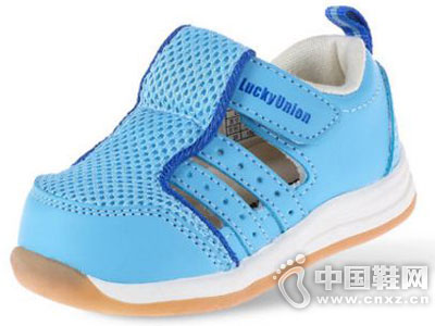 �ֿ�����ͯЬ2016�¿��Ʒ