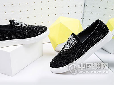 �Ǳ�������Ь2016�¿��Ʒ