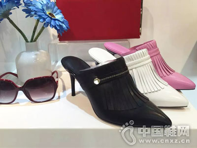 ��ɰ�ֹ���ƤЬ2016���¿��Ʒ